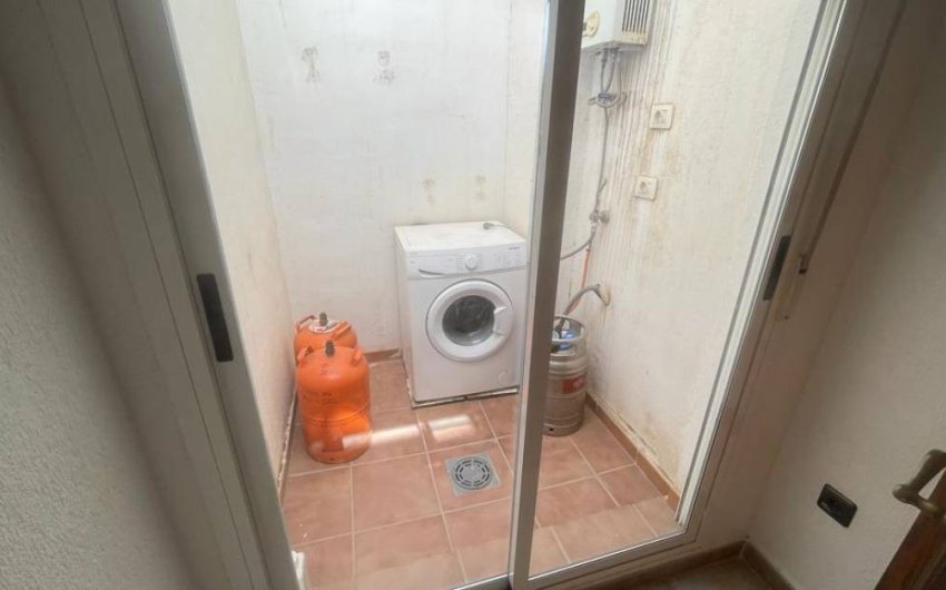 Resale - Townhouse -
Guardamar del Segura - Urbanizaciones