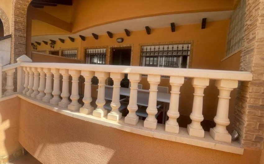 Resale - Townhouse -
Guardamar del Segura - Urbanizaciones