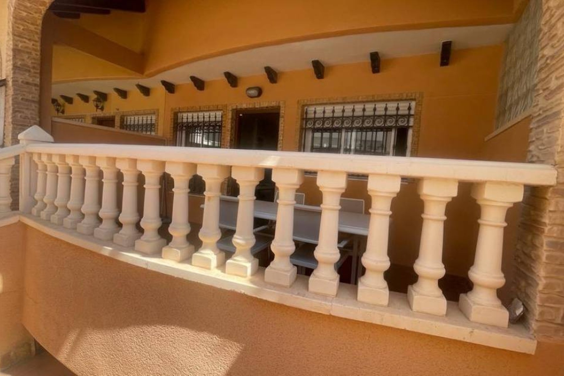 Resale - Townhouse -
Guardamar del Segura - Urbanizaciones