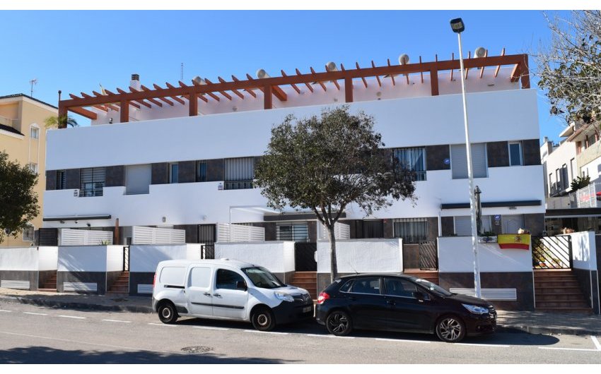 Resale - Townhouse -
Guardamar del Segura