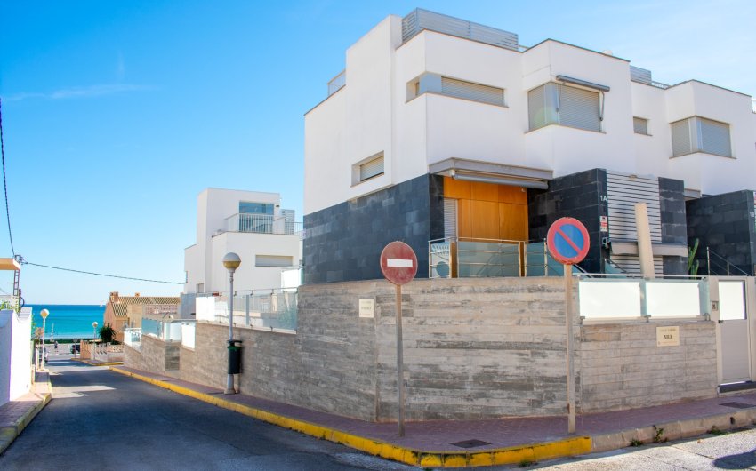 Resale - Townhouse -
Guardamar del Segura