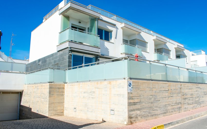 Resale - Townhouse -
Guardamar del Segura