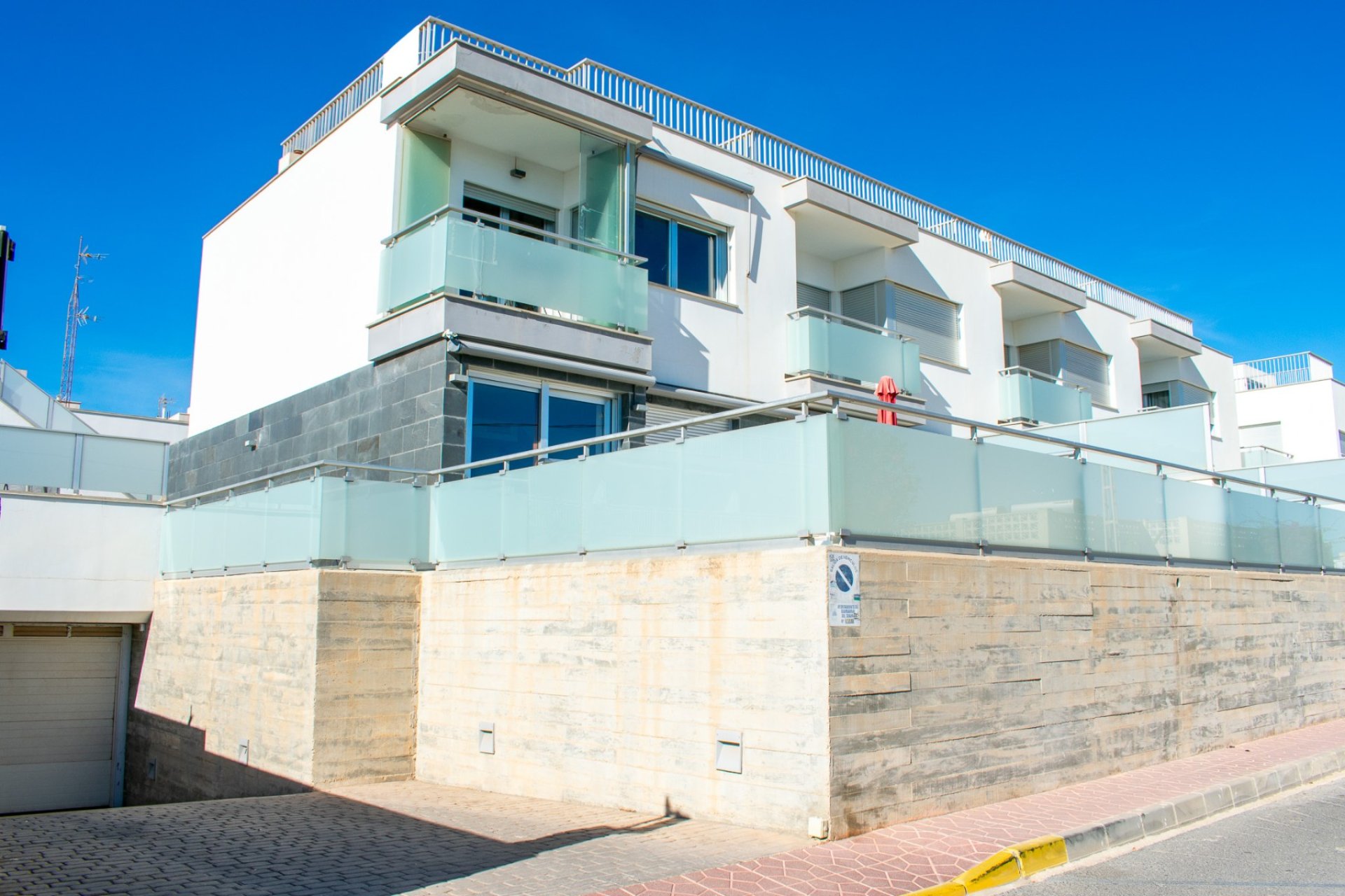 Resale - Townhouse -
Guardamar del Segura