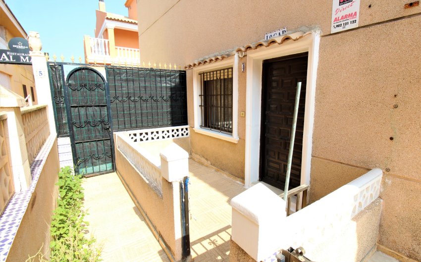 Resale - Townhouse -
La Mata - Pueblo/ PLAYA