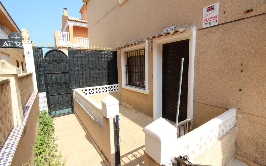 Resale - Townhouse -
La Mata - Pueblo/ PLAYA