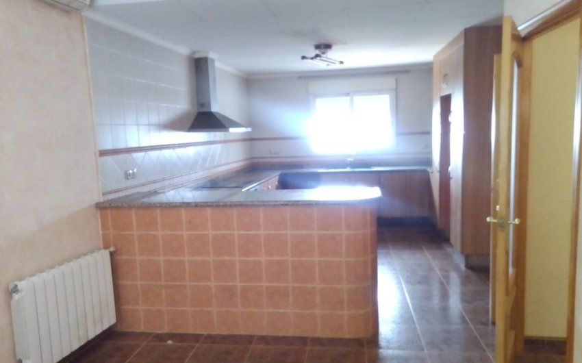 Resale - Townhouse -
La Pobla del Duc - Pobla del Duc