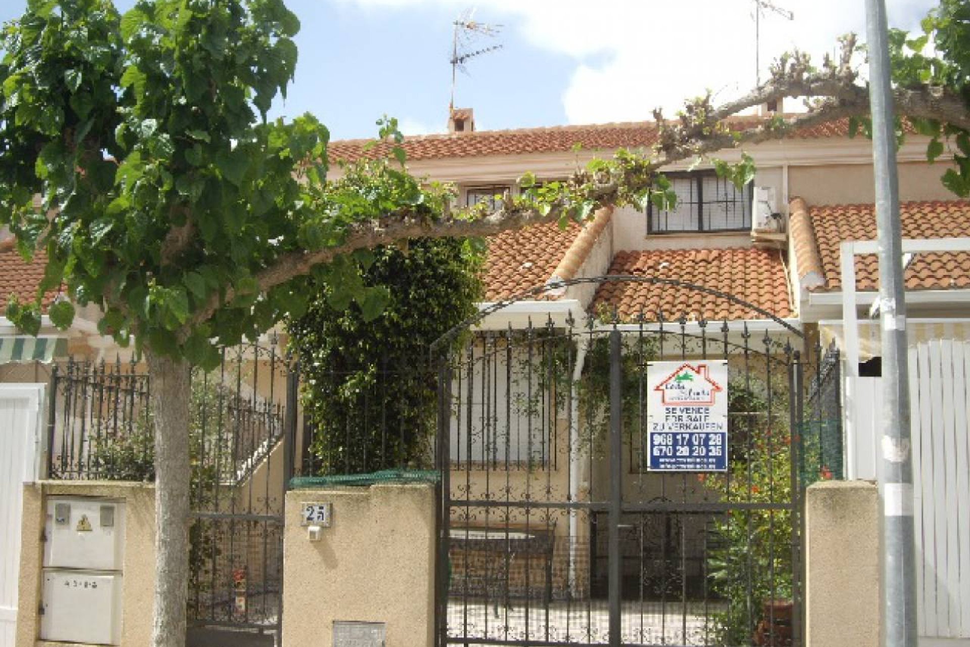 Resale - Townhouse -
Los Alcazares