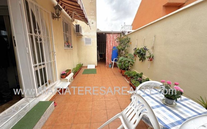 Resale - Townhouse -
Los Narejos - Urb. Oasis