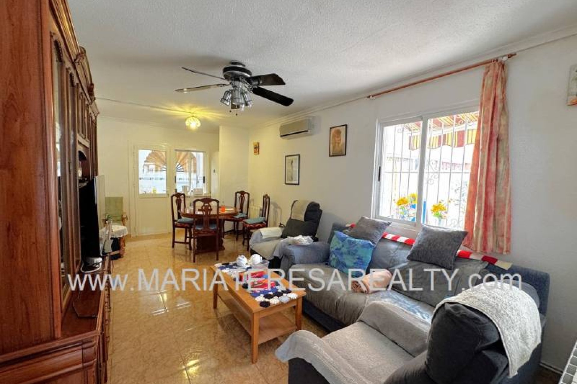 Resale - Townhouse -
Los Narejos - Urb. Oasis