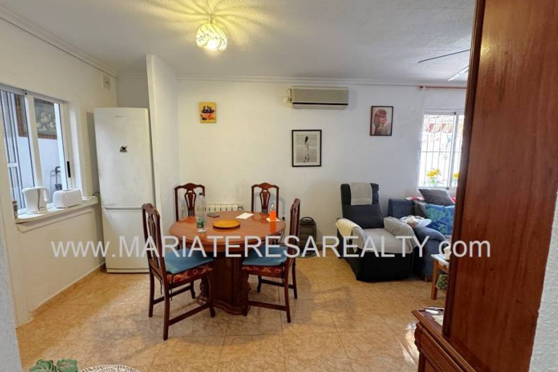Resale - Townhouse -
Los Narejos - Urb. Oasis