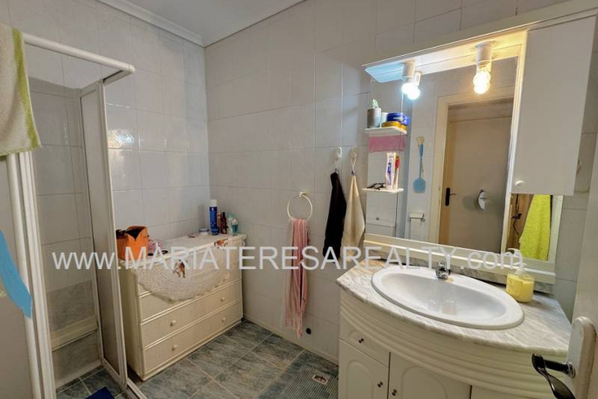 Resale - Townhouse -
Los Narejos - Urb. Oasis