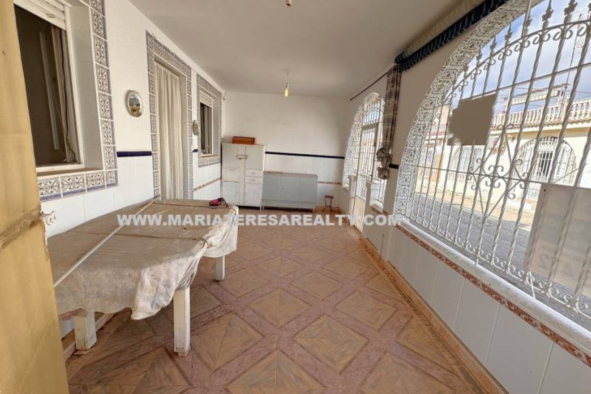 Resale - Townhouse -
Los Narejos - Urb. Oasis