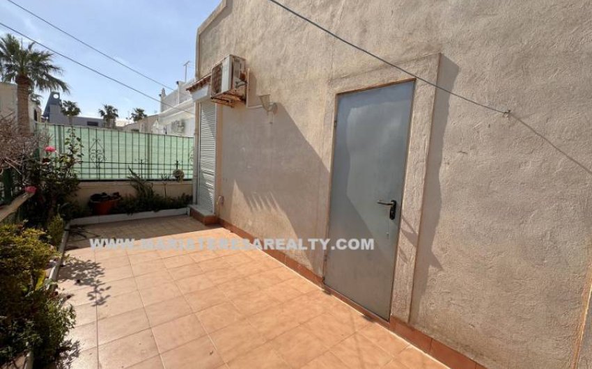 Resale - Townhouse -
Los Narejos - Urb. Oasis