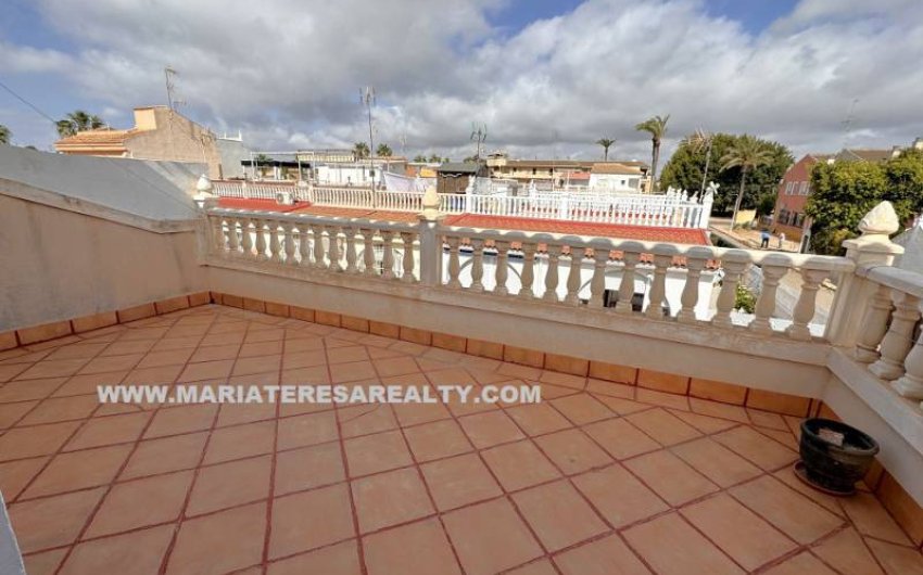 Resale - Townhouse -
Los Narejos - Urb. Oasis