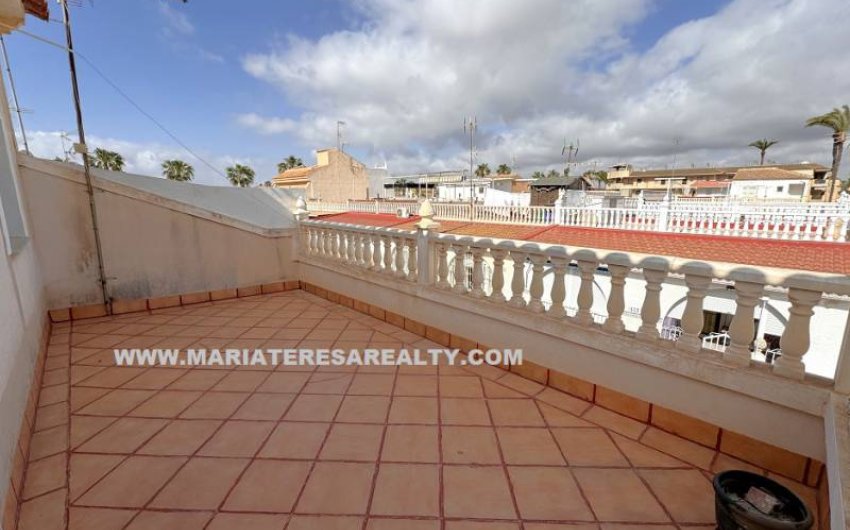 Resale - Townhouse -
Los Narejos - Urb. Oasis