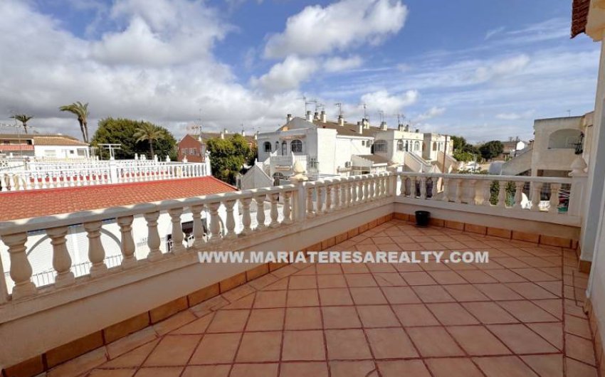 Resale - Townhouse -
Los Narejos - Urb. Oasis