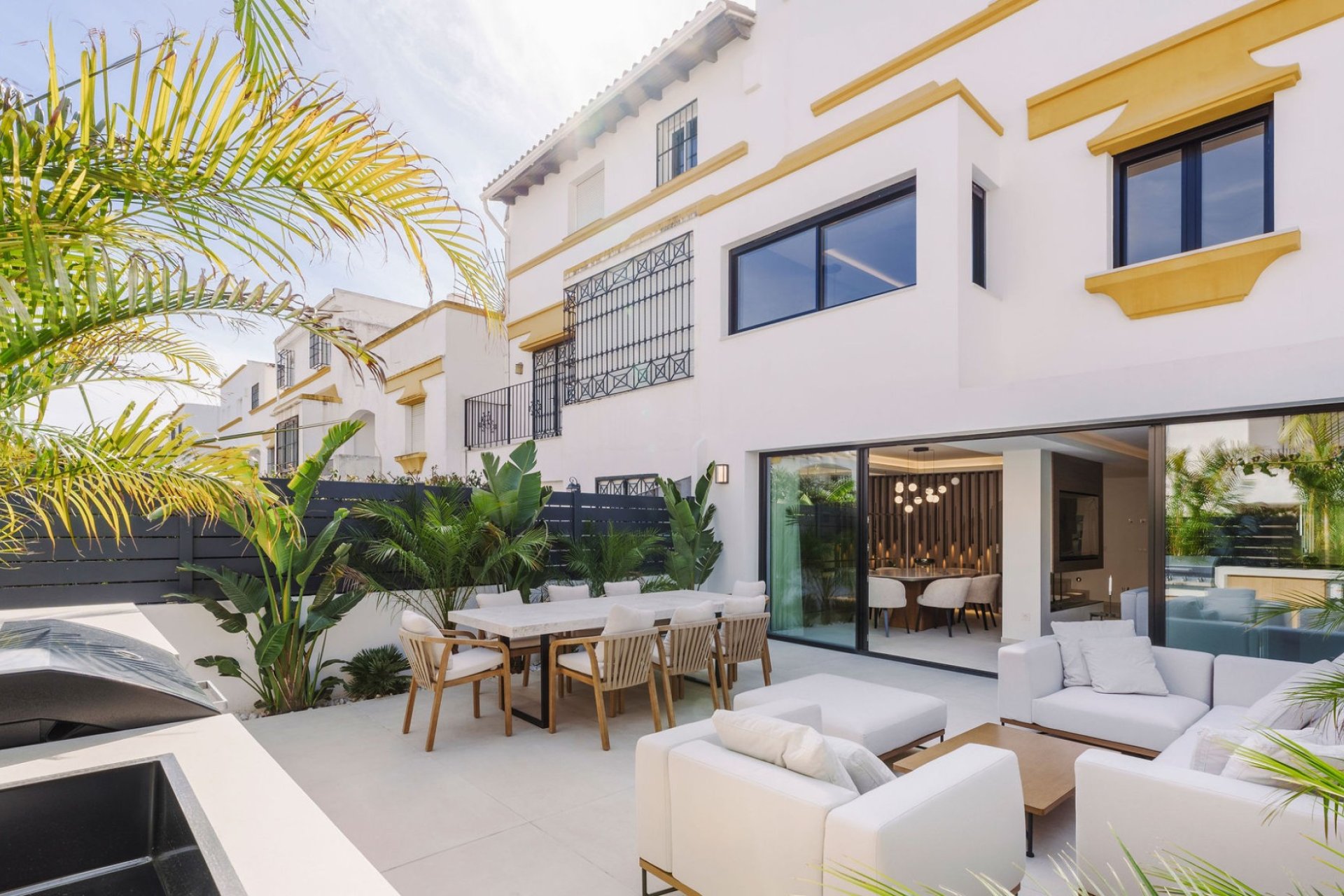 Resale - Townhouse -
Marbella - Golden Mile