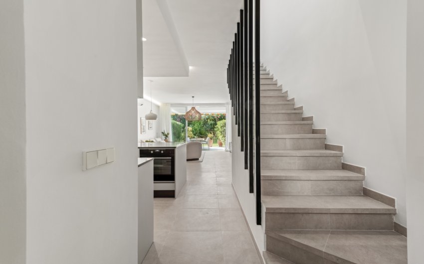 Resale - Townhouse -
Marbella - Nueva Andalucía