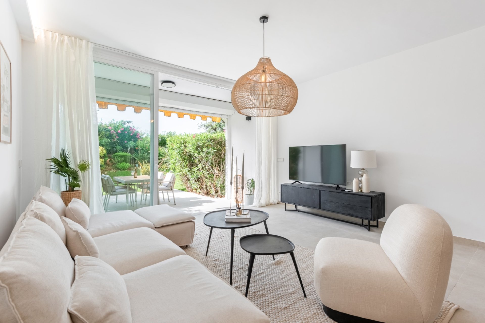 Resale - Townhouse -
Marbella - Nueva Andalucía