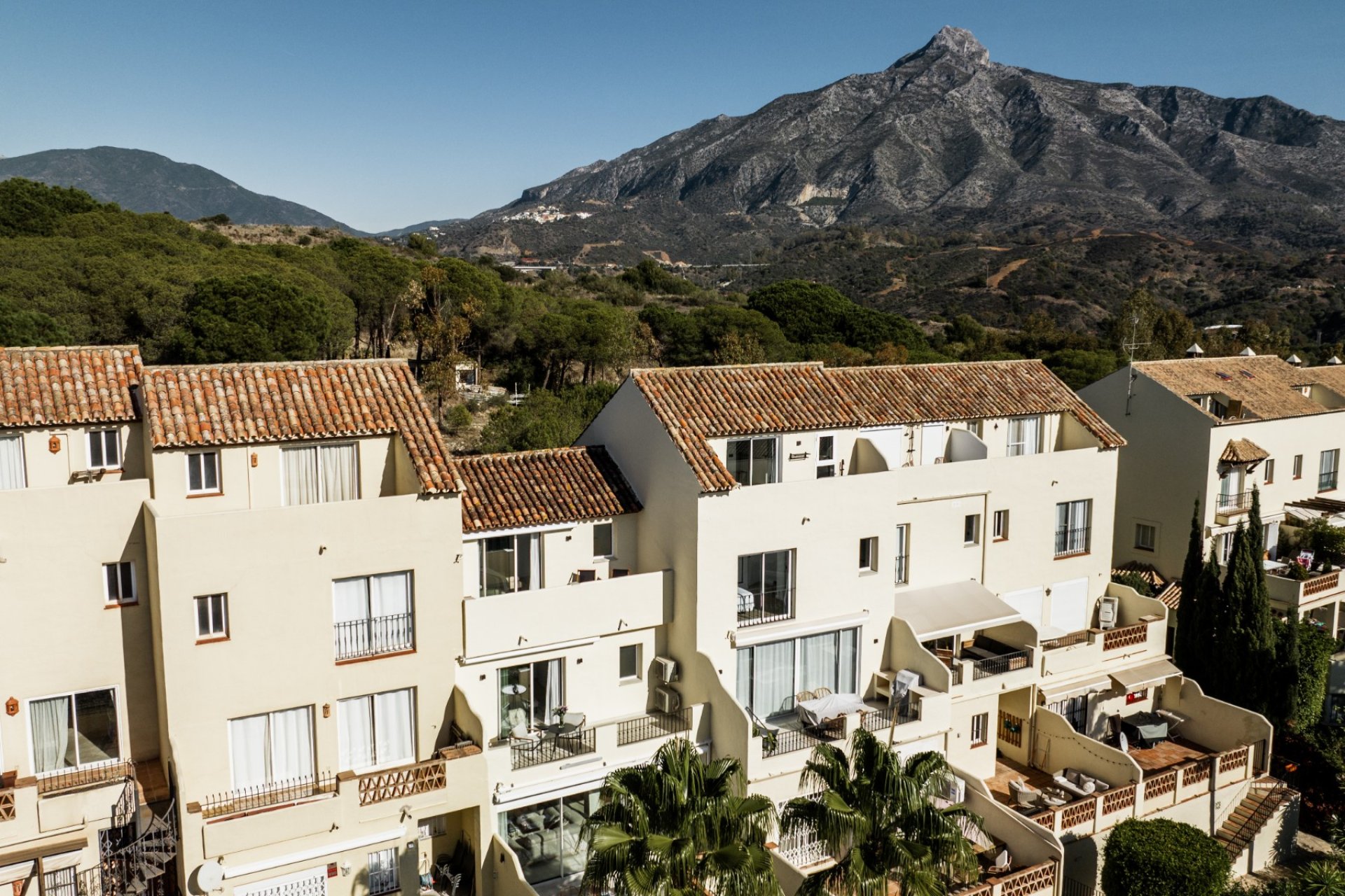 Resale - Townhouse -
Marbella - Nueva Andalucía