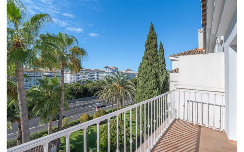 Resale - Townhouse -
Marbella - Puerto Banús