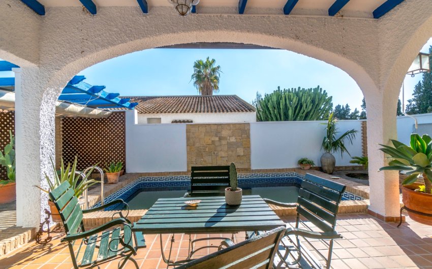 Resale - Townhouse -
Orihuela Costa - Campoamor