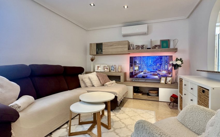 Resale - Townhouse -
Orihuela Costa - La Florida