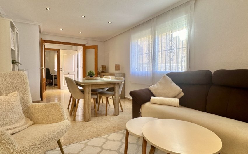 Resale - Townhouse -
Orihuela Costa - La Florida