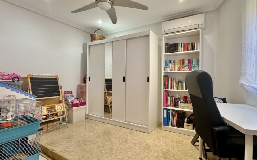 Resale - Townhouse -
Orihuela Costa - La Florida