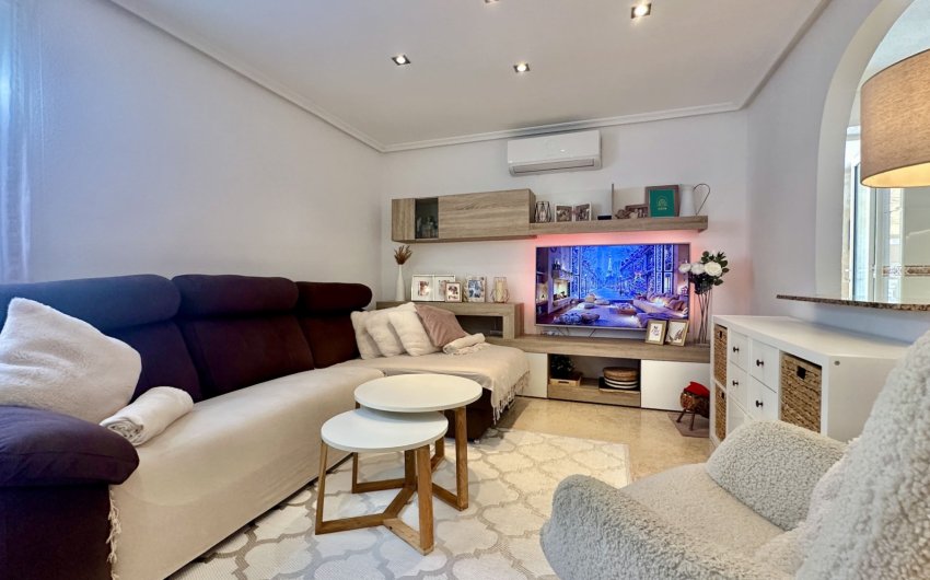 Resale - Townhouse -
Orihuela Costa - La Florida