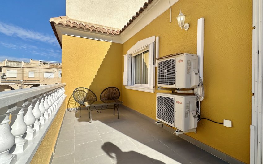 Resale - Townhouse -
Orihuela Costa - La Florida
