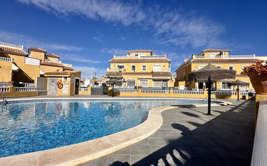 Resale - Townhouse -
Orihuela Costa - La Florida