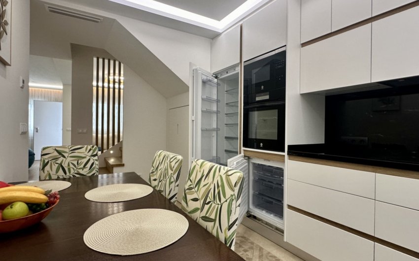 Resale - Townhouse -
Orihuela Costa - La Florida