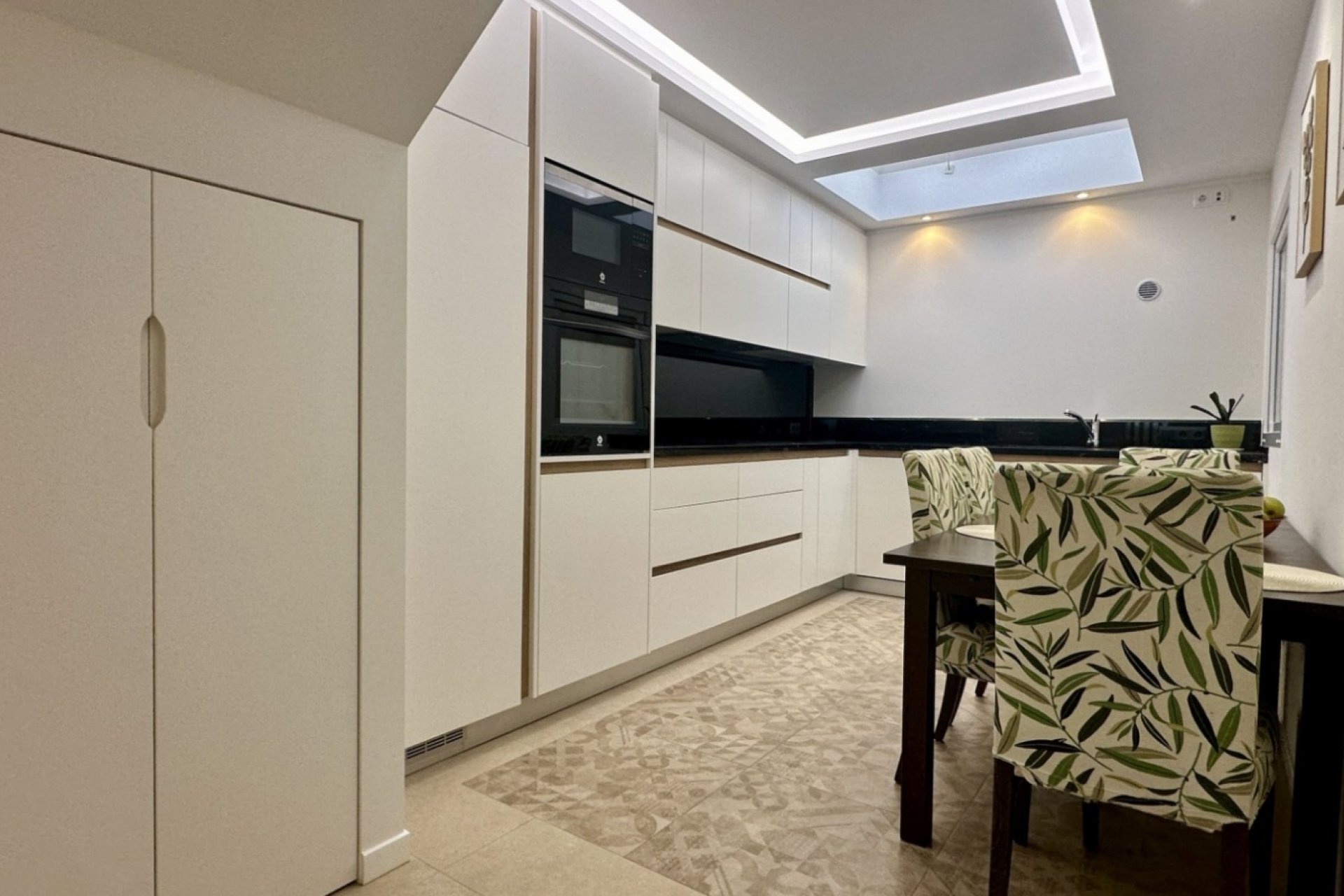 Resale - Townhouse -
Orihuela Costa - La Florida