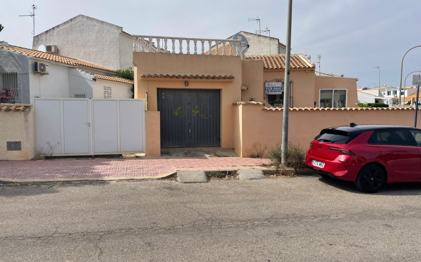 Resale - Townhouse -
Orihuela Costa - La Florida