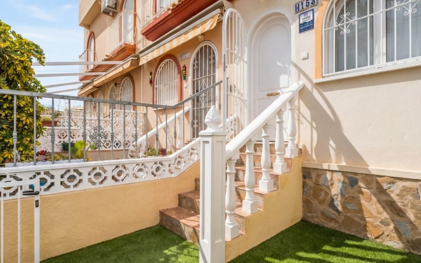 Resale - Townhouse -
Orihuela Costa - La Florida
