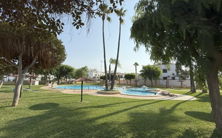 Resale - Townhouse -
Orihuela Costa - La Zenia