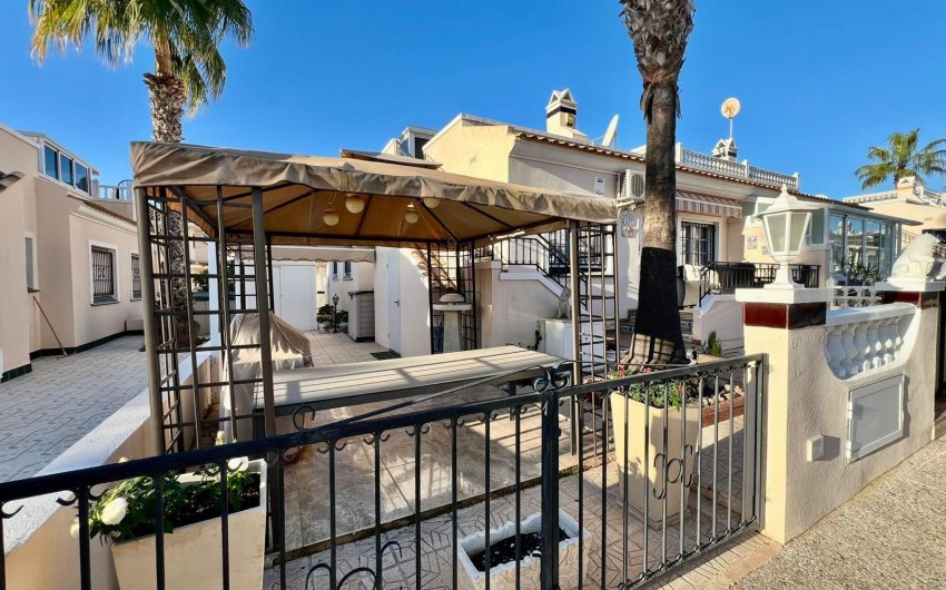 Resale - Townhouse -
Orihuela Costa - La Zenia