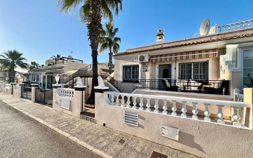 Resale - Townhouse -
Orihuela Costa - La Zenia