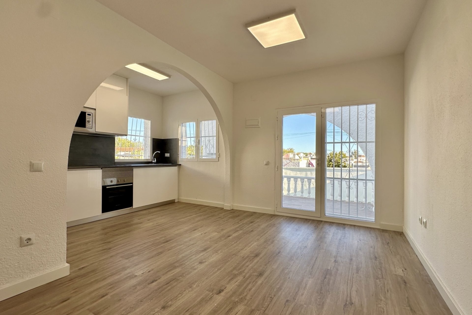 Resale - Townhouse -
Orihuela Costa - Las Filipinas