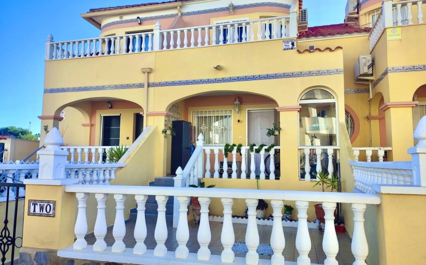 Resale - Townhouse -
Orihuela Costa - Las Filipinas