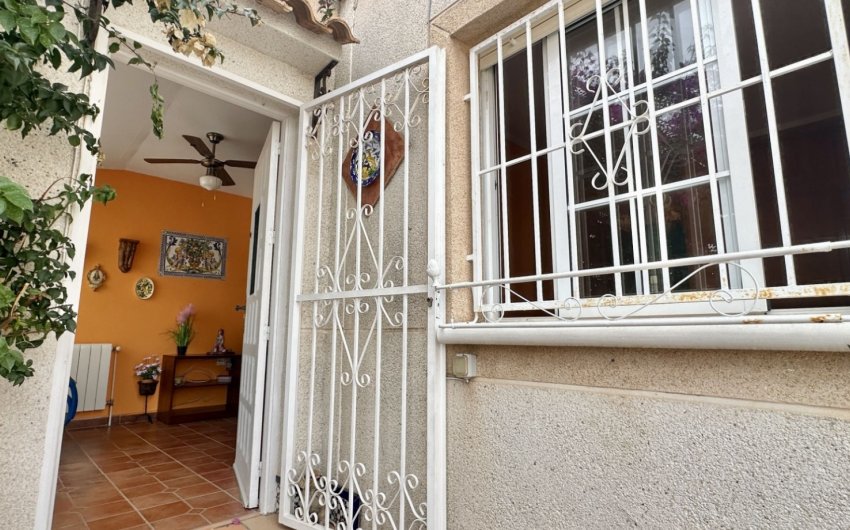 Resale - Townhouse -
Orihuela Costa - Los Altos