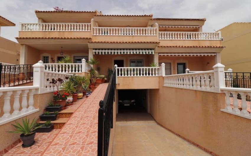 Resale - Townhouse -
Orihuela Costa - Los Altos