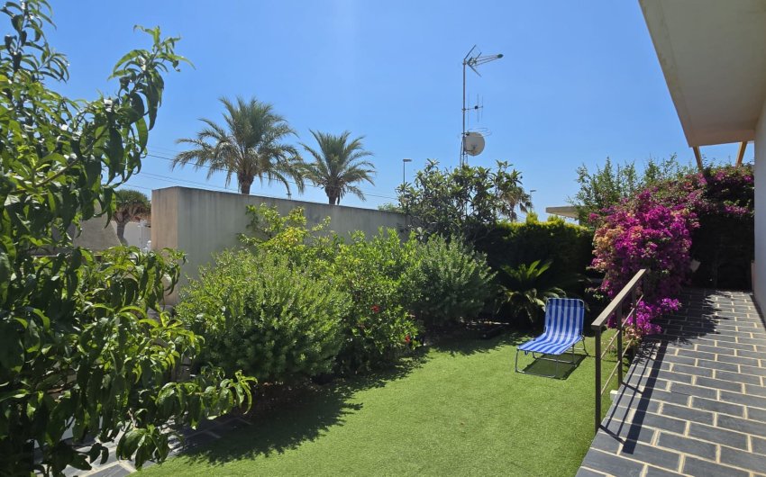 Resale - Townhouse -
Orihuela Costa - Mil Palmeras