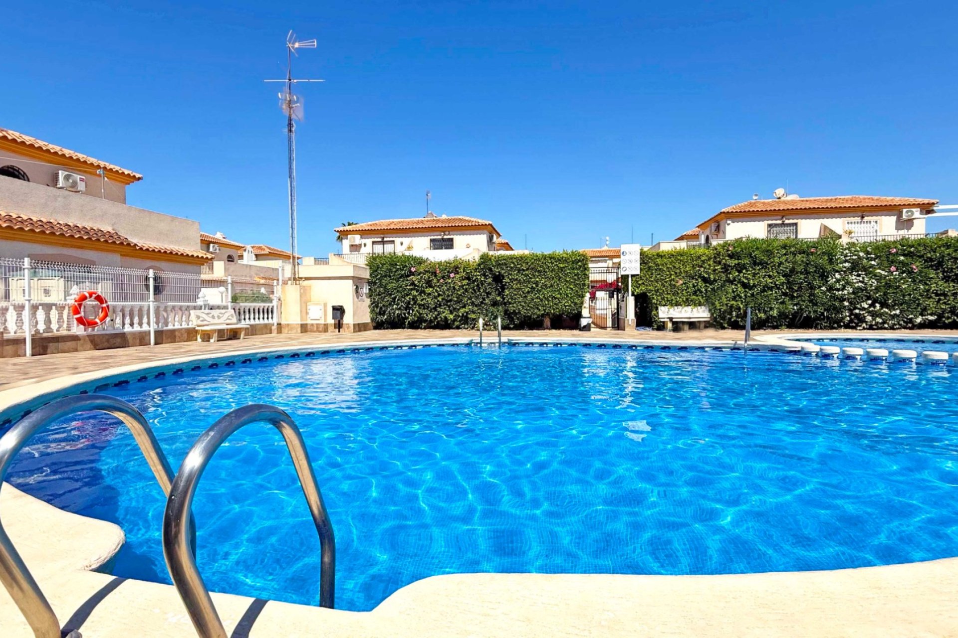 Resale - Townhouse -
Orihuela Costa - Playa Flamenca