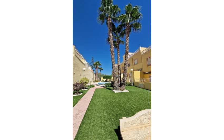 Resale - Townhouse -
Orihuela Costa - Villamartín