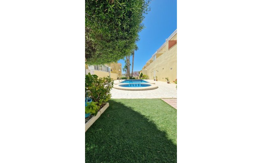 Resale - Townhouse -
Orihuela Costa - Villamartín