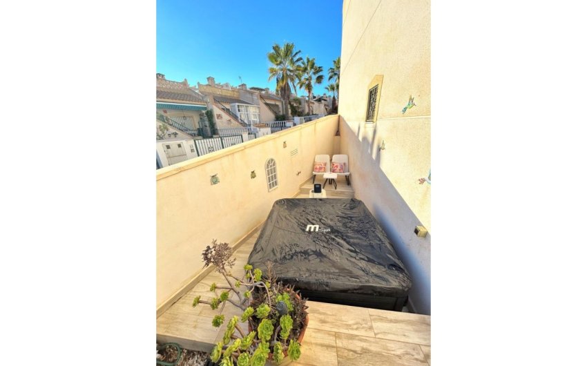 Resale - Townhouse -
Orihuela Costa - Villamartín