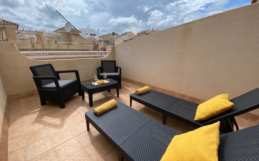 Resale - Townhouse -
Orihuela Costa - Villamartín