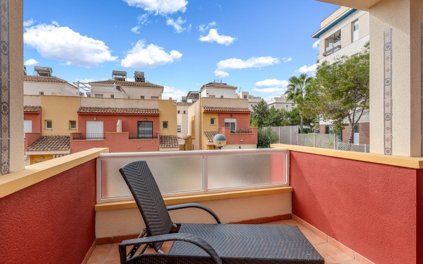 Resale - Townhouse -
Orihuela Costa - Villamartín